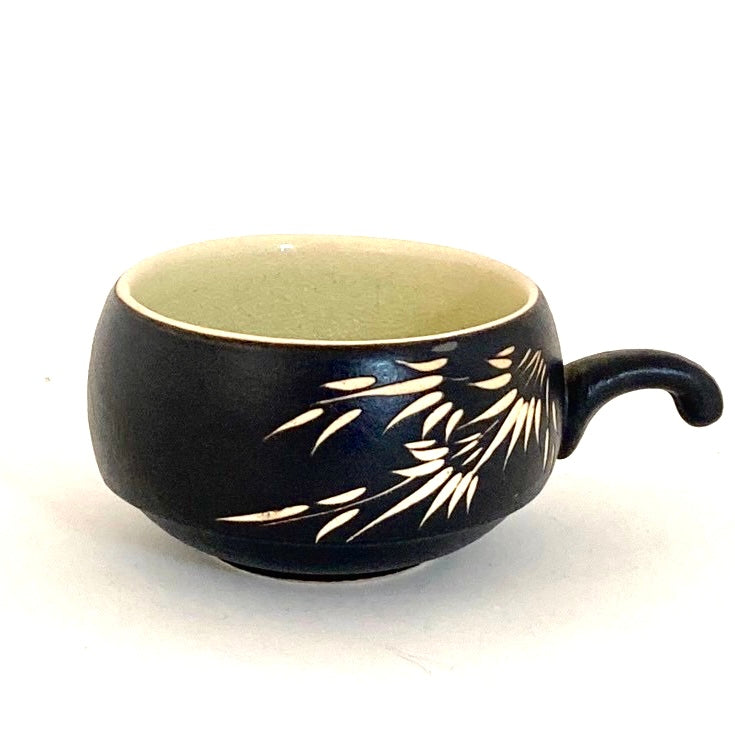 モダンミニカップ ライトグリーン ベトナム陶器 ラスト1点