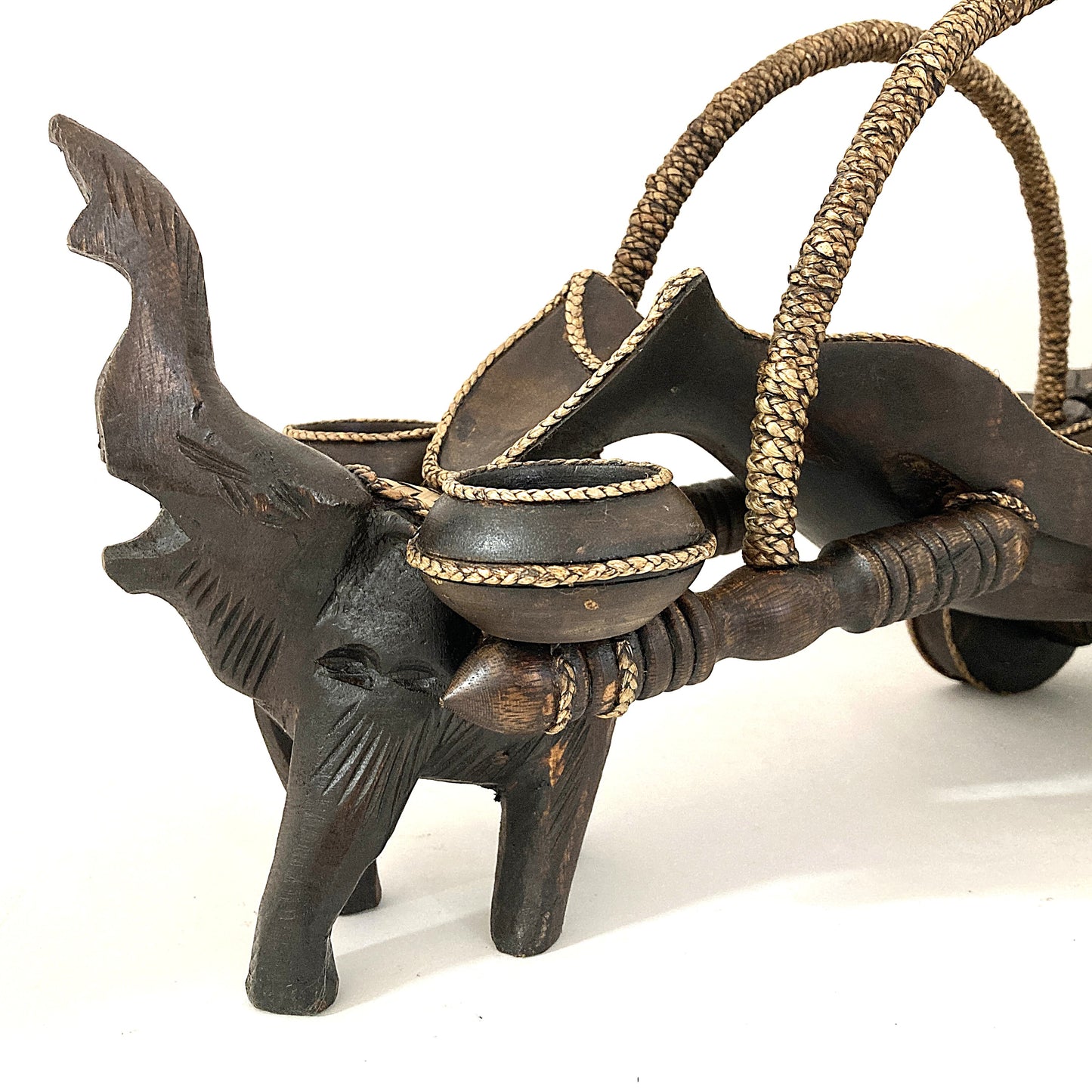 ゾウ木彫りワインラック ハンドメイド フラワー車