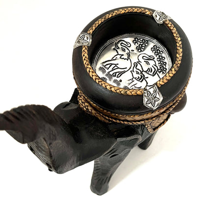 ゾウ木彫りラウンド灰皿　ハンドメイド　スタンドアップ
