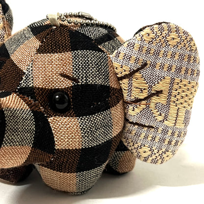 ゾウのマスコットキーホルダー　(大)　2体セット　ハンドメイド　チェック柄