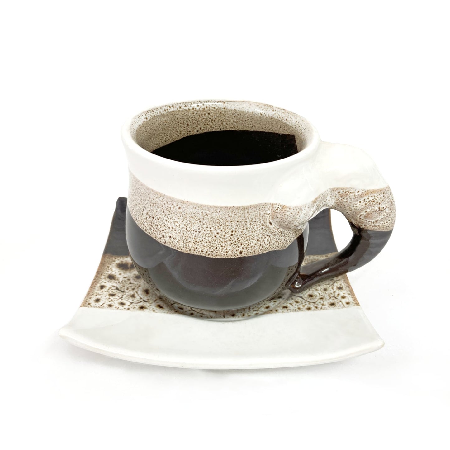 ゾウのカップ＆ソーサ　アジアン陶器　モノトーン