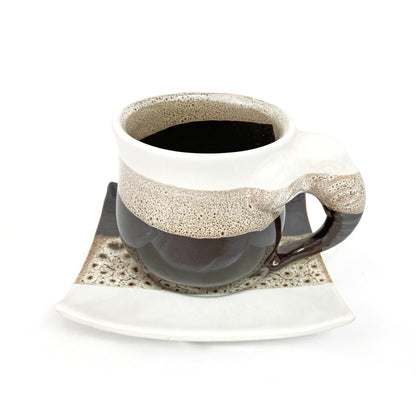 ゾウのカップ＆ソーサ　アジアン陶器　モノトーン