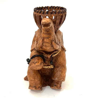 ゾウのキャンドルホルダー　ハンドメイド　お座り