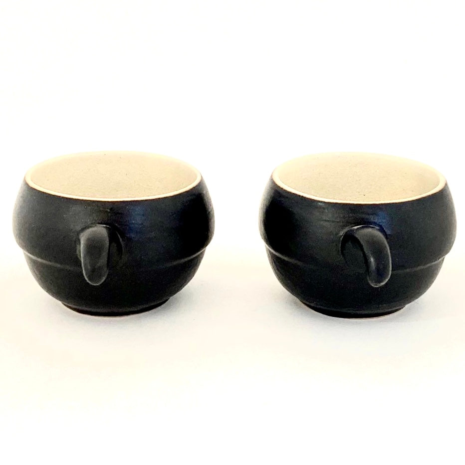 モダンミニカップ2客セット　アイボリー　ベトナム陶器　　