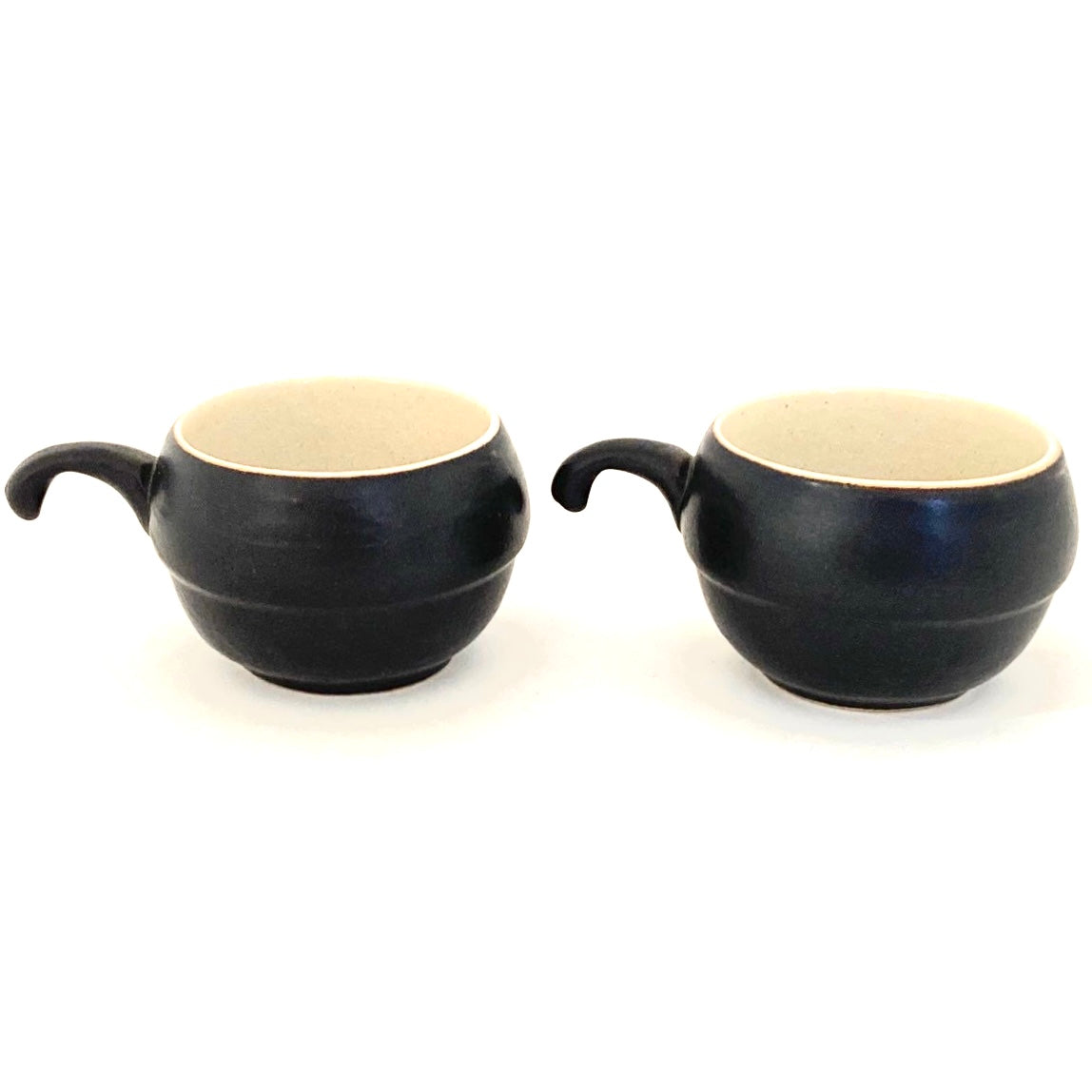 モダンミニカップ2客セット　アイボリー　ベトナム陶器　　
