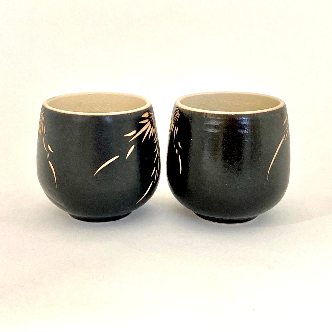 湯呑　2個セット　ベトナム陶器　3カラー