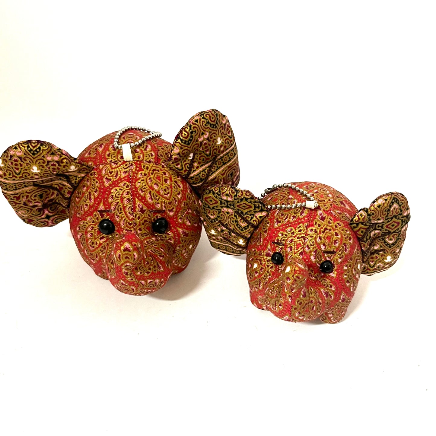 ゾウの親子マスコットキーホルダー　2体セット　ハンドメイド　レッド　