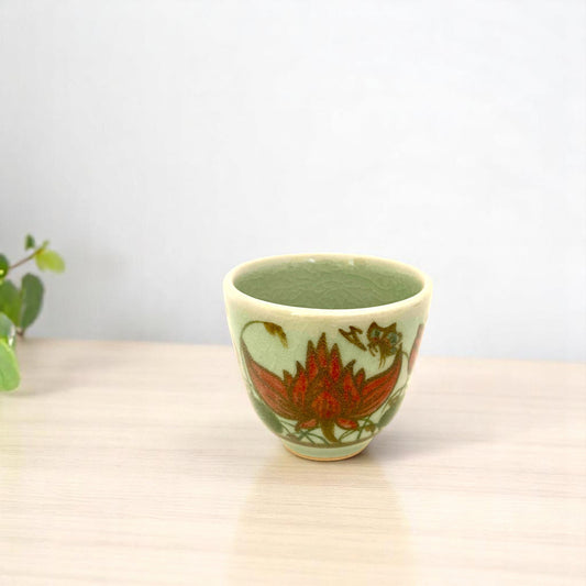 セラドン焼き　湯のみ　蓮の花