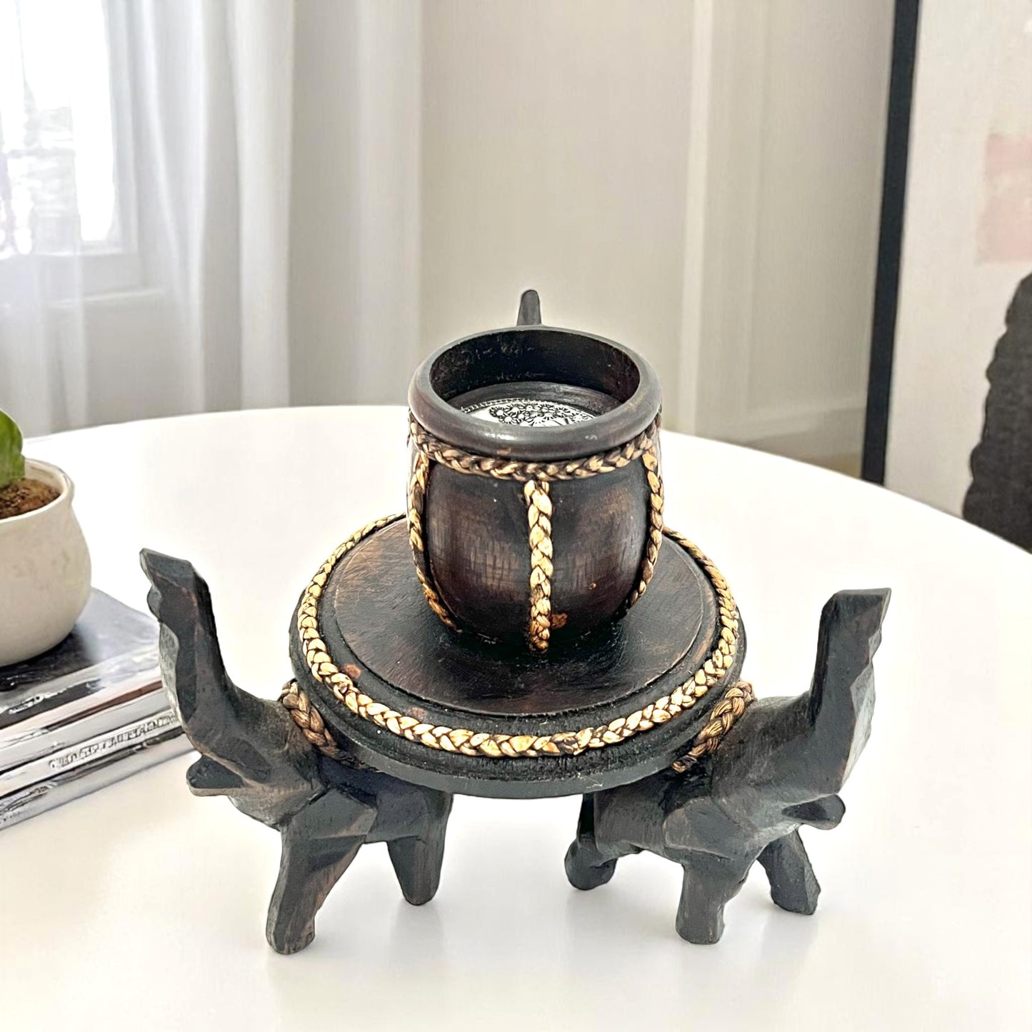 ゾウ木彫りキャンドルホルダー　ハンドメイド　