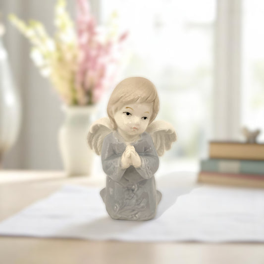 天使のオブジェクト　ミニチュア　祈り
